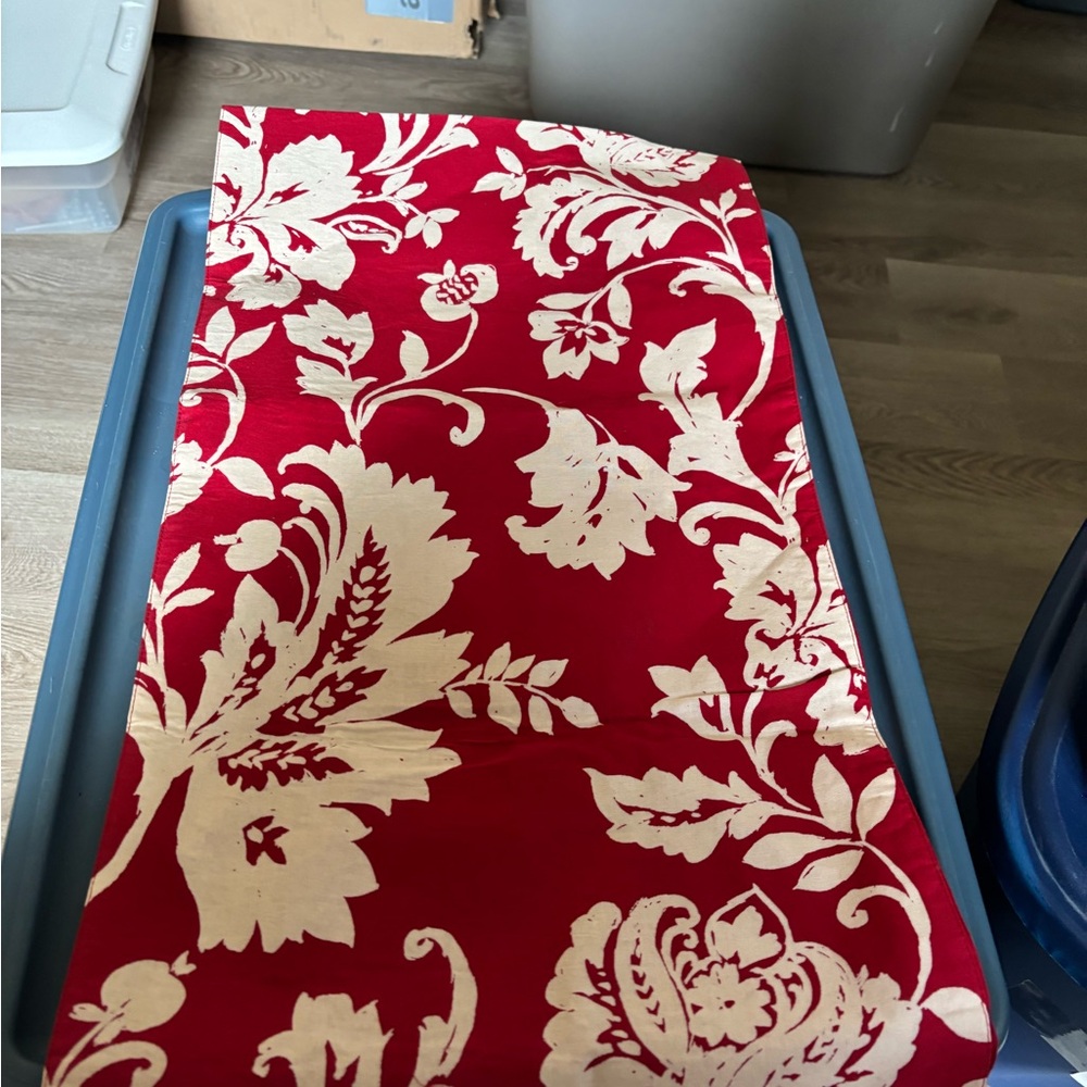 Elegant Red and Cream Floral Table Runner
